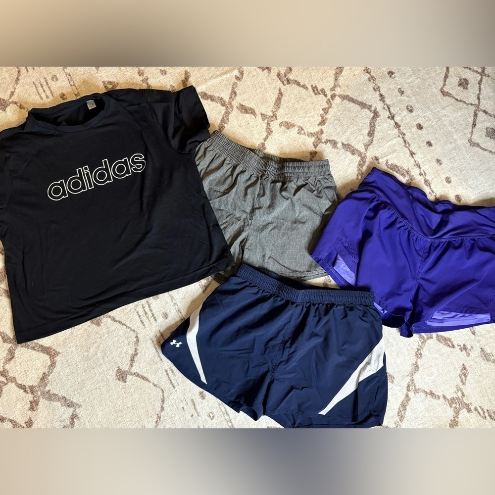 4 piece athletic bundle women size small